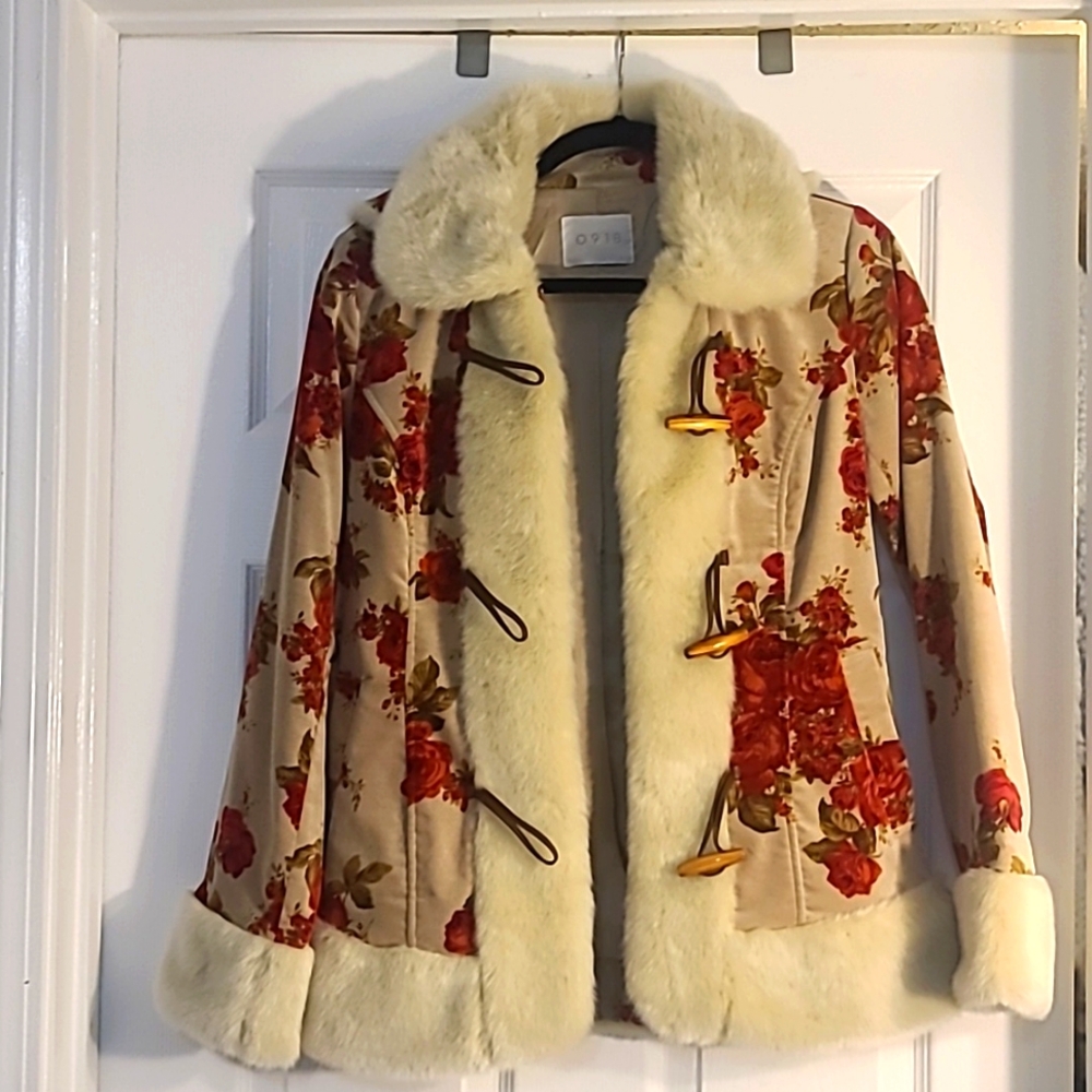 Floral faux fur coat.